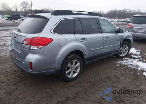 2013 Subaru Outback 2.5I Premium from USA, damaged, VIN 4S4BRBGC7D3308003